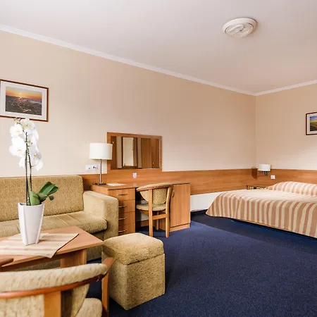 La Siesta & Medical 酒店