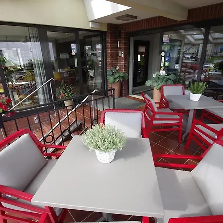 酒店 La Siesta & Medical 3*